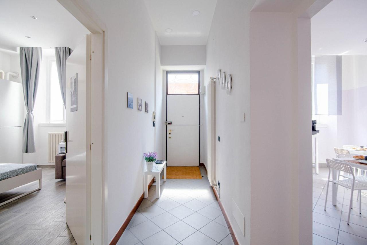 Downtown Rooms コモ エクステリア 写真